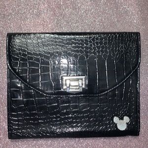 DISNEY FAUX CROC MICKEY ICON ELECTRONIC TABLET‎ CASE
